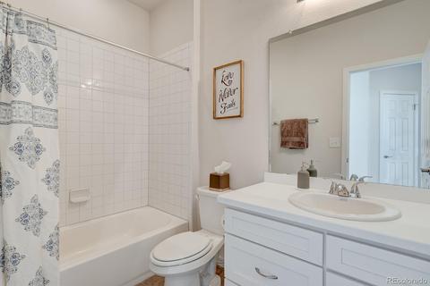 15702 E Broncos Pl, Centennial, CO 80112 photo 25