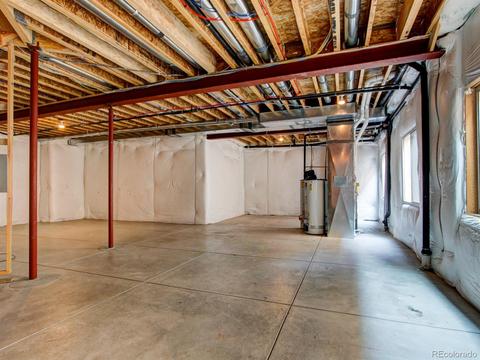 8203 E 24th Dr, Denver, CO 80238 photo 12