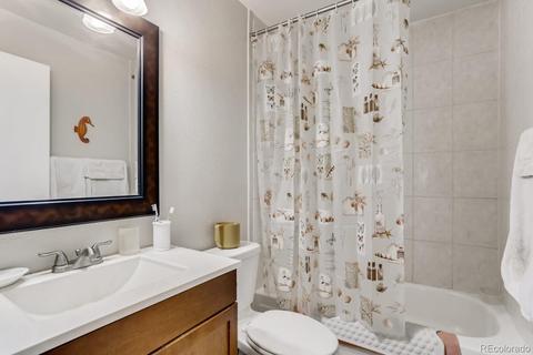 14663 E 47th Ave, Denver, CO 80239 photo 5