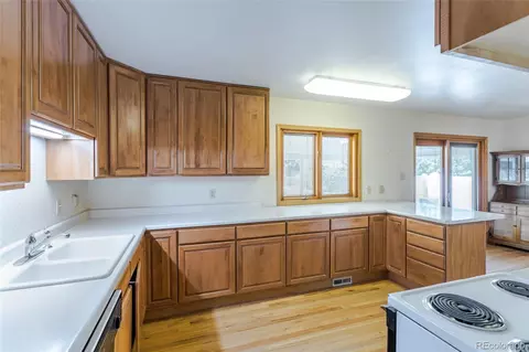 Kitchen - 3795 S Uinta Ct, Denver, CO 80237 photo 3 of 3