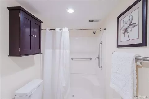 Bath - 11772 Kearney Way, Thornton, CO 80233 photo 4 of 5