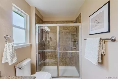 Bath - 11772 Kearney Way, Thornton, CO 80233 photo 2 of 5