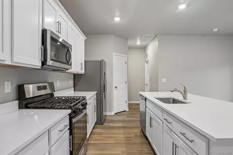 Kitchen - 965 Cascade Falls St, Severance, CO 80550 photo 2 of 3