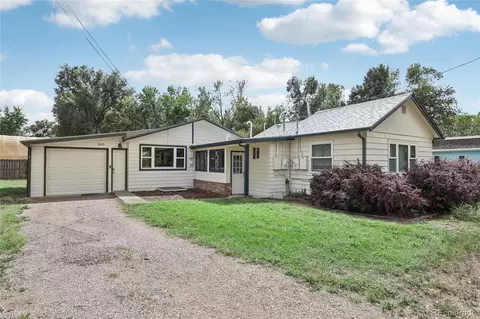 8220-8222 W 51st Ave, Arvada, CO 80002