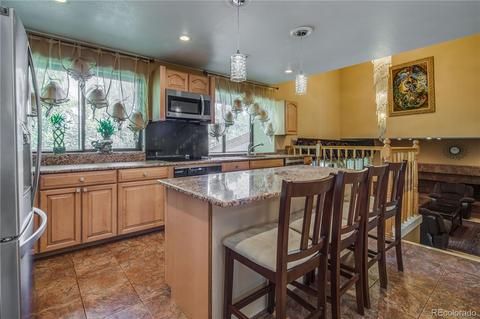 8689 E Doane Pl, Denver, CO 80231 photo 4