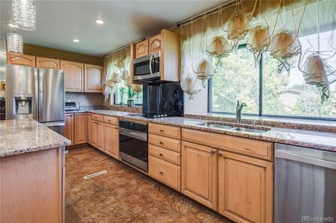 8689 E Doane Pl, Denver, CO 80231 photo 6