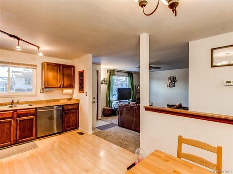 160 Mckinley Dr, Bennett, CO 80102 photo 7
