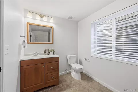 Bath - 19095 E Progress Ave, Centennial, CO 80015 photo 5 of 5