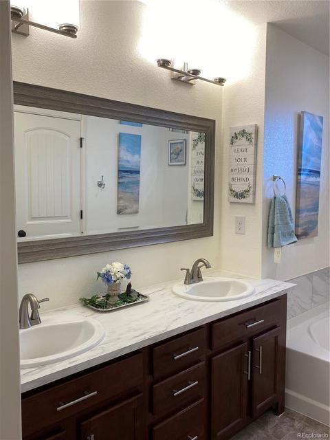 10119 E 25th Dr, Aurora, CO 80010 photo 11