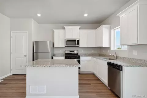 7422 E Big Thompson Cir, Frederick, CO 80530 photo 5
