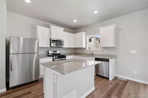 7422 E Big Thompson Cir, Frederick, CO 80530 photo 4