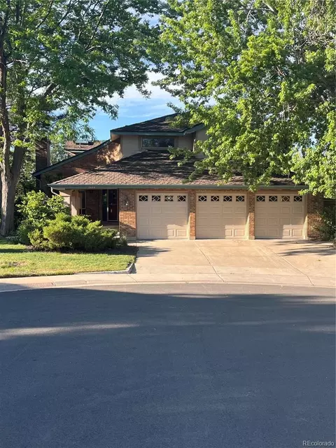 5698 S Olathe Ln, Centennial, CO 80015