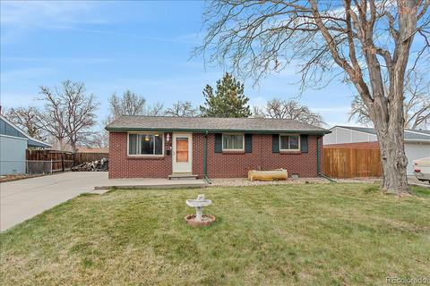 6827 W 53rd Pl, Arvada, CO 80002 photo 2