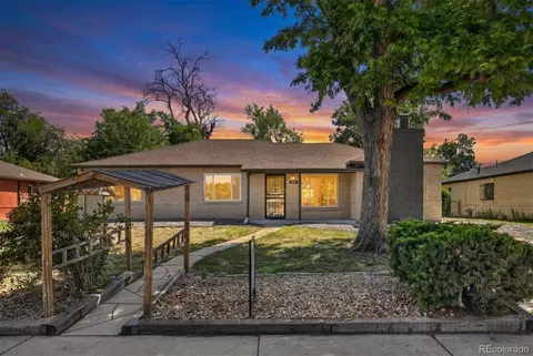 900 Quentin St, Aurora, CO 80011