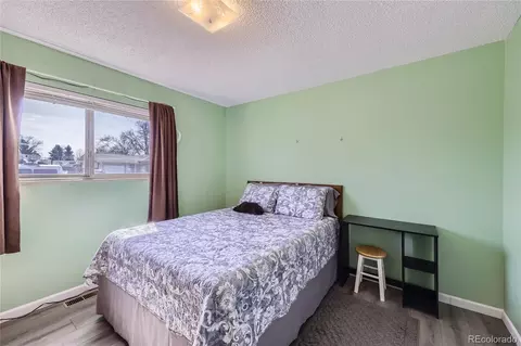 5153 Carson St, Denver, CO 80239 photo 8
