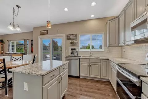 19014 E Vassar Dr, Aurora, CO 80013 photo 13