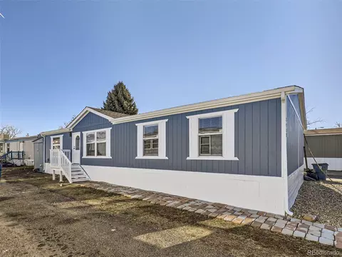 1972 Quintero St, Aurora, CO 80011
