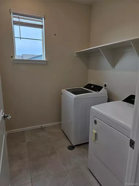 23871 E 40th Ave, Aurora, CO 80019 photo 9