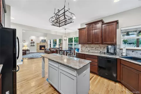 Kitchen - 10281 Foxfire St, Longmont, CO 80504 photo 1 of 2