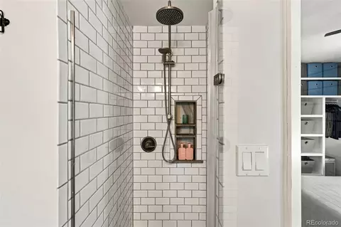 Bath - 1663 S Vrain St, Denver, CO 80219 photo 4 of 6