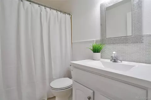 18585 E Greenwood Pl, Aurora, CO 80013 photo 29