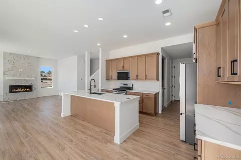 888 S Valentia St #103, Denver, CO 80247
