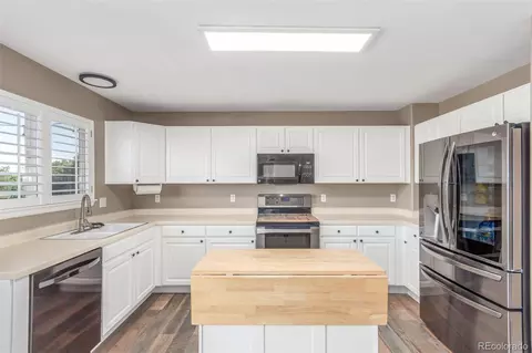 Kitchen - 20203 E Progress Pl, Centennial, CO 80015 photo 1 of 5