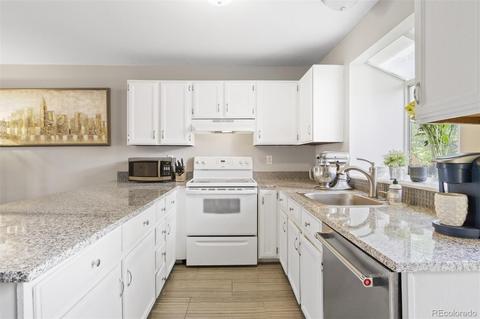 16932 E Chenango Ave #C, Aurora, CO 80015 photo 2