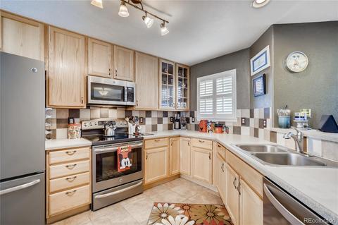 22151 E Jamison Pl, Aurora, CO 80016 photo 9