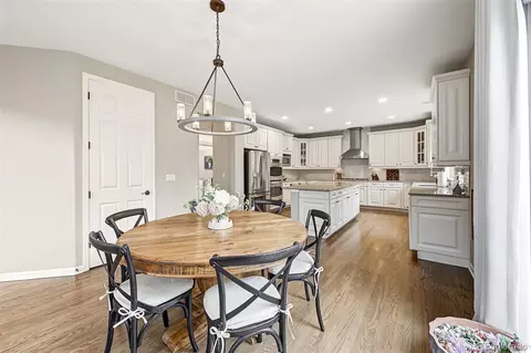 Dining - 25030 E Indore Pl, Aurora, CO 80016 photo 3 of 4
