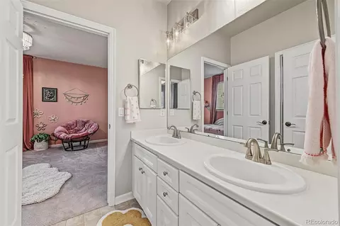 Bath - 25030 E Indore Pl, Aurora, CO 80016 photo 4 of 5