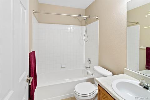 19568 E 18th Ave, Aurora, CO 80011 photo 10