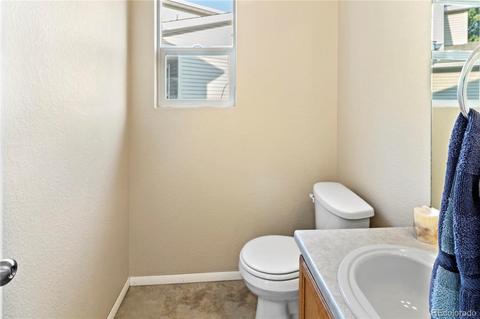 19568 E 18th Ave, Aurora, CO 80011 photo 9