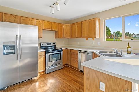 19568 E 18th Ave, Aurora, CO 80011 photo 3