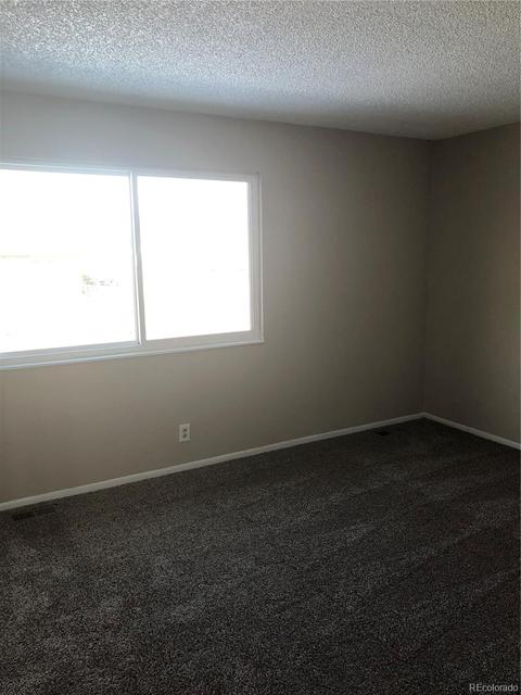 15051 E 55th Ave, Denver, CO 80239 photo 8
