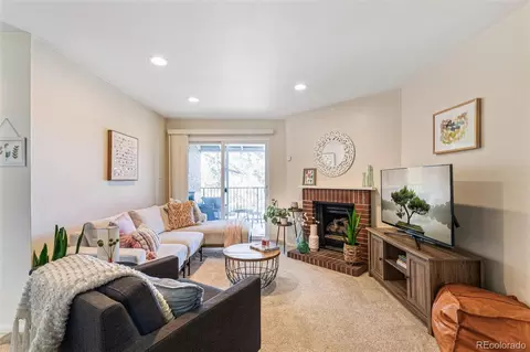 5300 E Cherry Creek South Dr #124, Denver, CO 80246