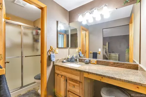 5106 Eagle Ct, Denver, CO 80239 photo 23