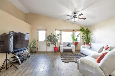 5106 Eagle Ct, Denver, CO 80239 photo 17