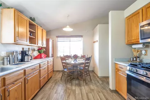 5106 Eagle Ct, Denver, CO 80239 photo 6
