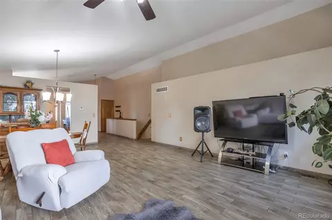 5106 Eagle Ct, Denver, CO 80239 photo 16