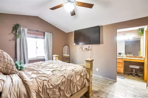 5106 Eagle Ct, Denver, CO 80239 photo 20