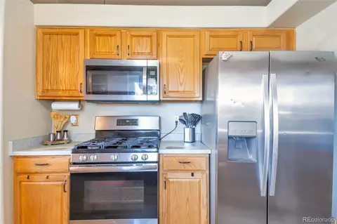 5106 Eagle Ct, Denver, CO 80239 photo 9