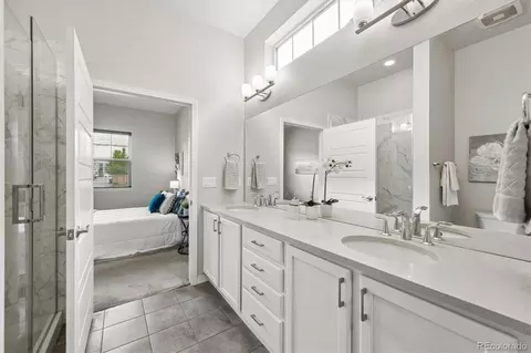 Bath - 11500 E 26th Ave, Aurora, CO 80010 photo 2 of 4
