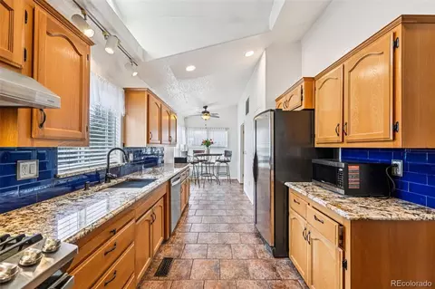 6355 Carr St, Arvada, CO 80004 photo 7