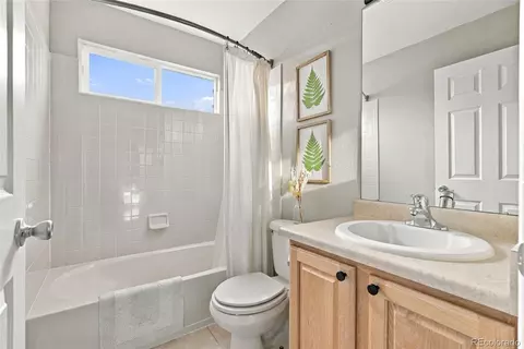 Bath - 5893 E 129th Ave, Thornton, CO 80602 photo 2 of 3