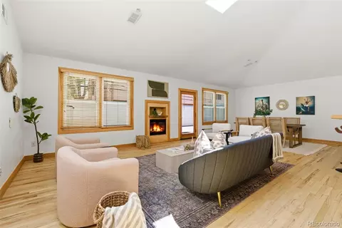 1034 N Logan St #2S, Denver, CO 80203