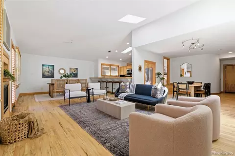 1034 N Logan St #2S, Denver, CO 80203