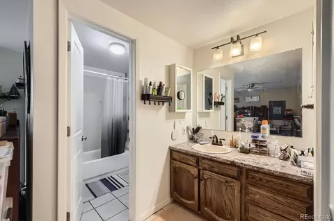 Bath - 7920 E Phillips Cir, Centennial, CO 80112 photo 2 of 2