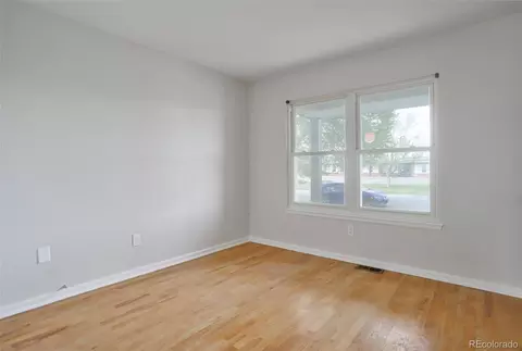 18946 E 22nd Pl, Aurora, CO 80011 photo 4