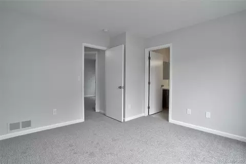 18946 E 22nd Pl, Aurora, CO 80011 photo 13